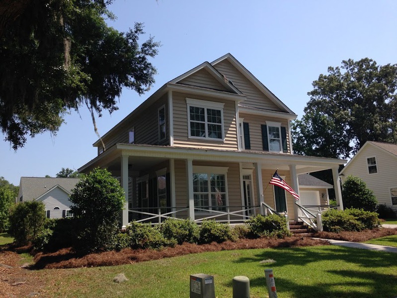 Pine Straw Savannah GA - Baled Long Needle - Chatham Property Maintenance